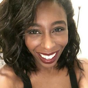 Meet your Posher, Simone